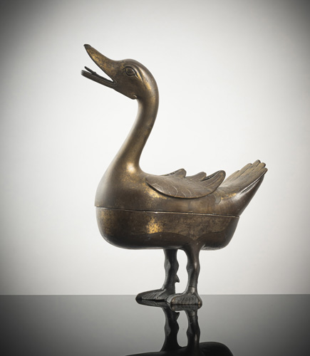 <b>A part-gilt bronze incense burner in the shape of a standing duck</b>