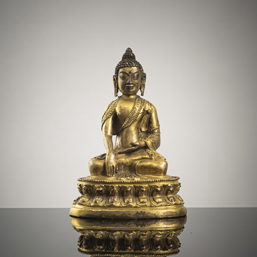<b>A GILT-BRONZE FIGURE OF BUDDHA SHAKYAMUNI</b>