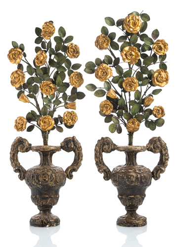 <b>Paar Altarvasen</b>