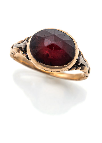 <b>Ring mit Turmalin</b>