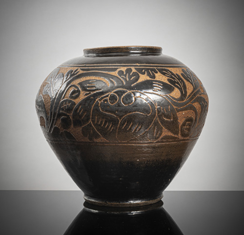 <b>A large sgraffiato jar with peonies</b>