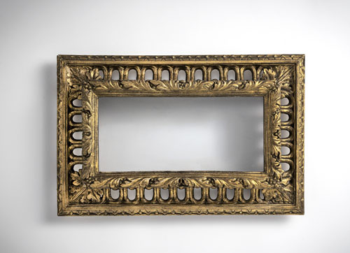 <b>Geschnitzter und vergoldeter Holzrahmen</b>