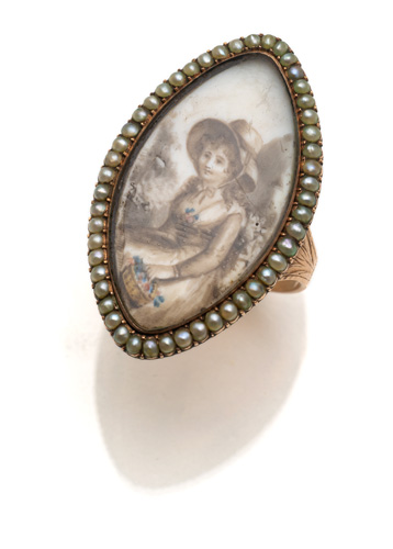 <b>Klassizistischer Memory Ring</b>