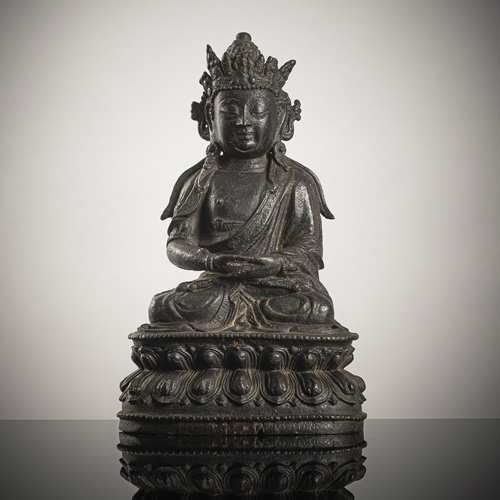 <b>A bronze figure of Buddha Shakyamuni on a lotus pedestal</b> <b>A bronze figure of Buddha Shakyamuni on a lotus pedestal</b>