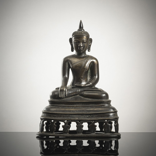 <b>A bonze figure of Buddha Shakyamuni</b>