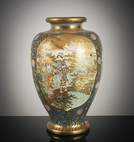 <b>A large Kutani (Kaga-Ware) Vase</b>