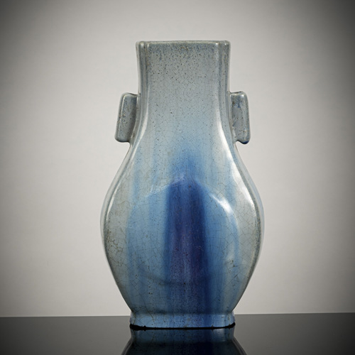 <b>A 'hu'-shaped 'flambé'-glazed vase</b>