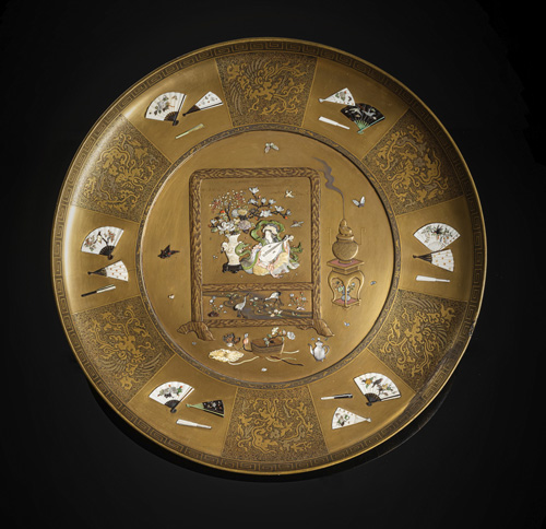 <b>A large and fine lacquer plate with Shibayama inlays, depicting Benten on a screen</b>