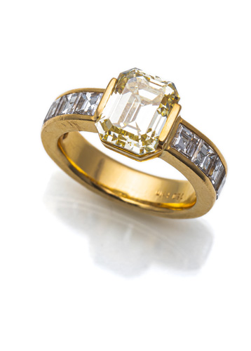 <b>DIAMOND RING</b> <b>DIAMOND RING</b>