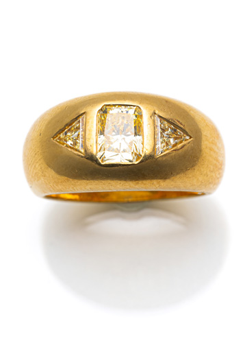 <b>DIAMOND RING</b> <b>DIAMOND RING</b>