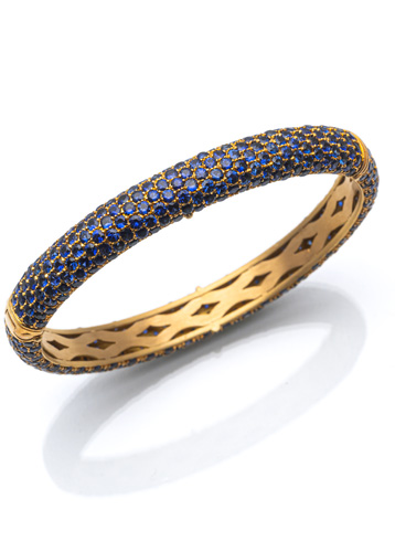 <b>SAPPHIRE BANGLE</b> <b>SAPPHIRE BANGLE</b>