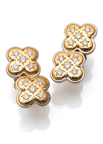 <b>DIAMOND EARRINGS</b> <b>DIAMOND EARRINGS</b>