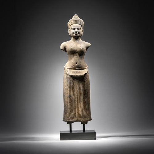 <b>A SANDSTONE FIGURE OF UMA</b>