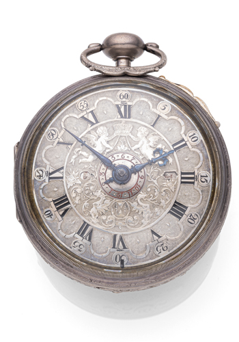 <b>Feine Karossen-Uhr mit durchbrochenem Silbergehäuse</b>