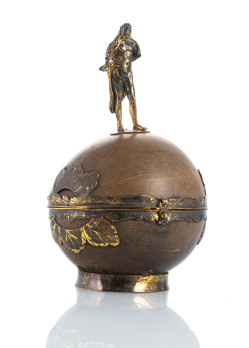 <b>Kokosnuss-Dose im Renaissance Stil</b>