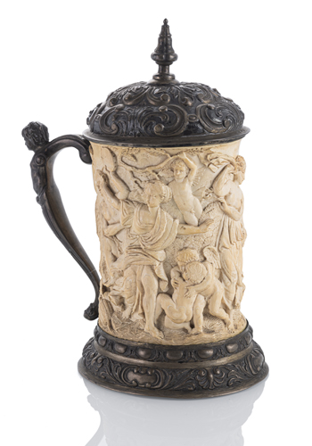 <b>Großer Elfenbeinhumpen mit Silbermontierung im Barock-Stil</b>