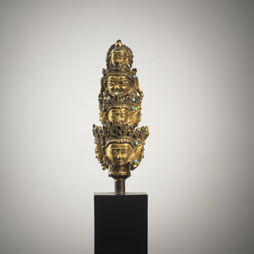 <b>Head of Ekadasha-Lokeshvara in gilded bronze</b>