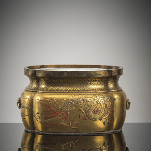 <b>A gilt-lacquered dragon koro</b>