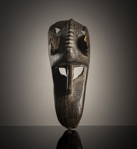 <b>Zoomorphe Maske aus Holz</b>