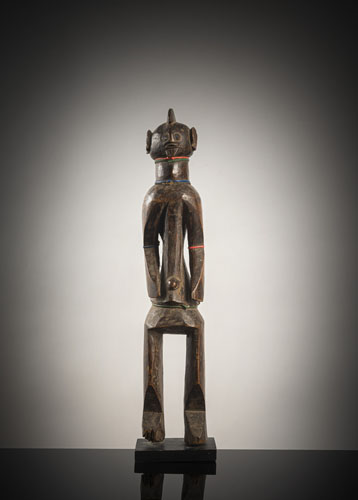 <b>Stehende Figur aus Holz</b>