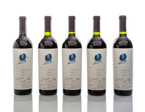 <b>Opus One</b> <b>Opus One</b>