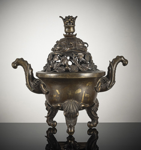 <b>A large partially fire-gilded and splashed bronze incense burner</b> <b>A large partially fire-gilded and splashed bronze incense burner</b>
