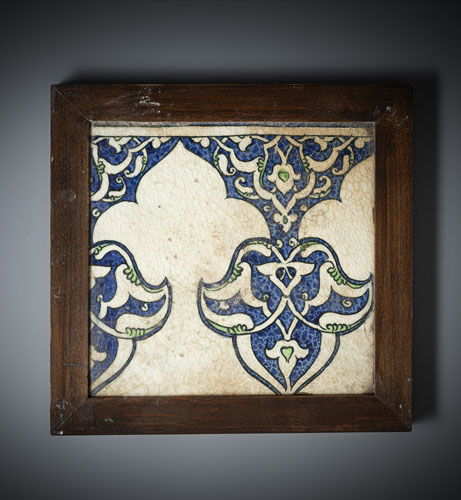 <b>Glasierte Kachel aus Keramik</b>