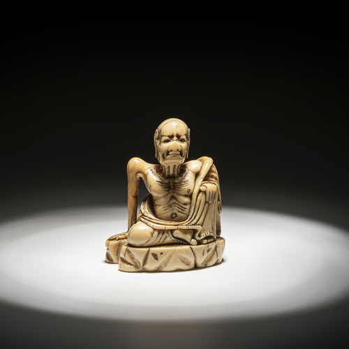 <b>Netsuke eines Rakan aus Elfenbein</b>