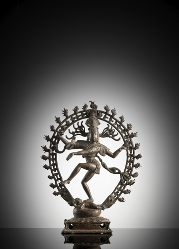 <b>A bronze figure of Shiva Nataraja</b>