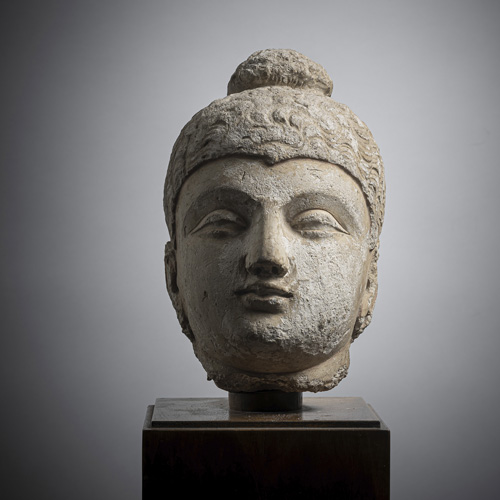 <b>A stucco head of buddha Shakyamuni</b>