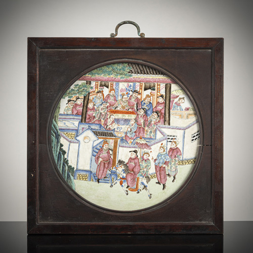 <b>A circular 'famille rose' porcelain tile depicting the birthday celebration of Guo Ziyi</b> <b>A circular 'famille rose' porcelain tile depicting the birthday celebration of Guo Ziyi</b>