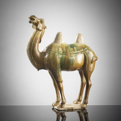 <b>'Sancai'-coloured glazed earthenware camel</b>