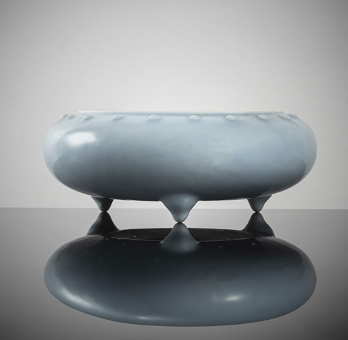 <b>A tripod porcelain censer with 'clair-de-lune' glaze</b>