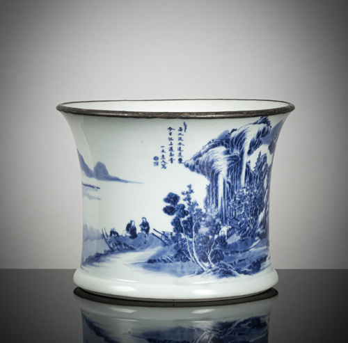 <b>A fine and large underglaze blue porcelain brush pot with poem</b>