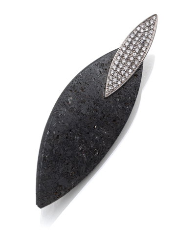 <b>Floraler Brosch/Anhänger</b>