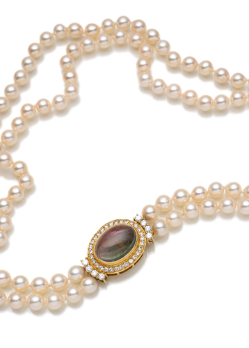 <b>Doppelreihiges Perlencollier mit Turmalin-Brillant-Verschluss</b>