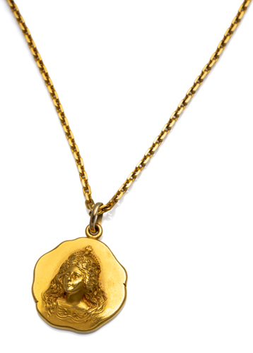 <b>Historischer Anhänger „Frauenkopf“</b>