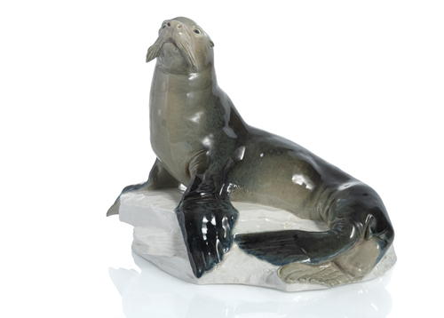 <b>A MEISSEN FIGURE OF A SEA LION</b> <b>A MEISSEN FIGURE OF A SEA LION</b>