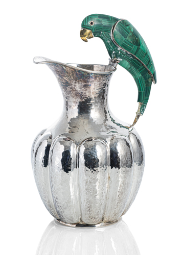 <b>Kanne mit Papageienhenkel</b>