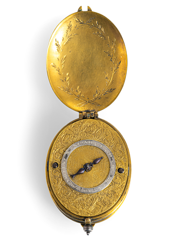 <b>AN EARLY FIREGILT BRASS AND COPPER SINGLE HAND NECK CLOCK</b> <b>AN EARLY FIREGILT BRASS AND COPPER SINGLE HAND NECK CLOCK</b>