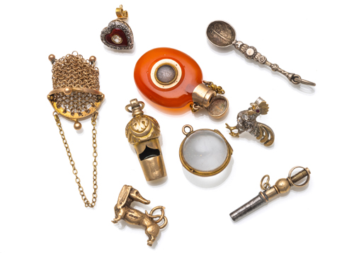 <b>Konvolut Charivari-Anhänger</b>