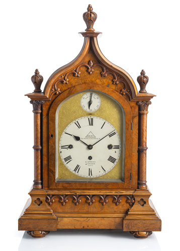 <b>Große Bracket Clock mit Carillon</b>