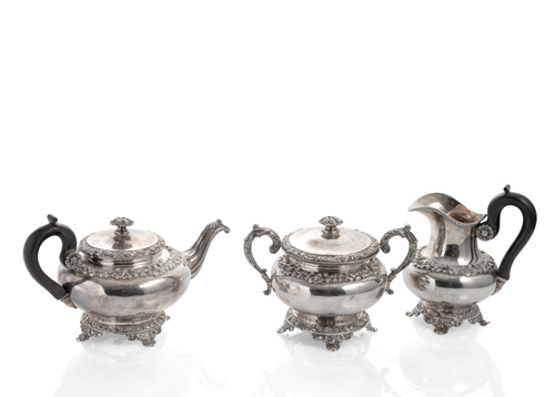 <b>Dreiteiliges Teeservice</b>