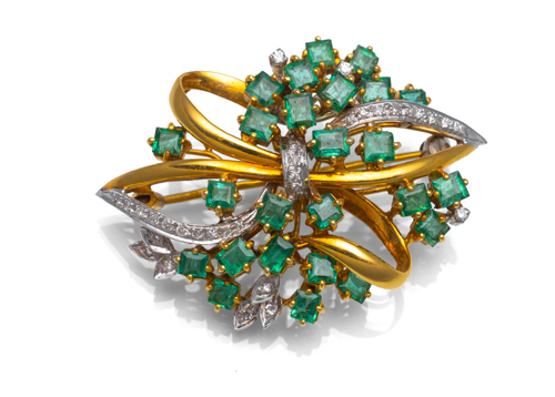 <b>EMERALD DIAMOND BROOCH</b>