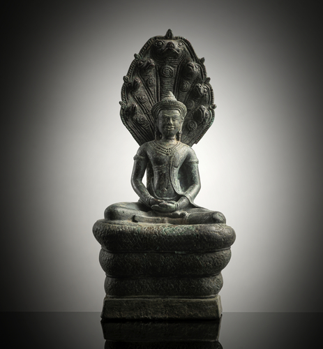 <b>BRONZEFIGUR DES BUDDHAMUCHALINDA</b> <b>BRONZEFIGUR DES BUDDHAMUCHALINDA</b>