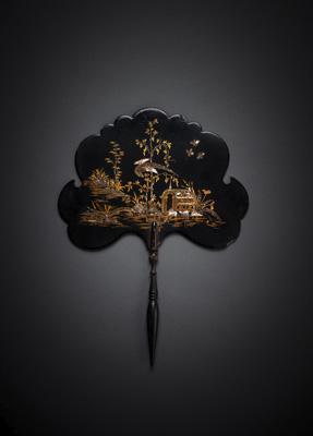 <b>A BLACK-LACQUERED FAN WITH MOTHER-OF-PEARL INLAYS AND GILT PAINTING</b>