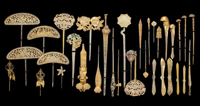 <b>21 Haarnadeln teils aus Silber</b>