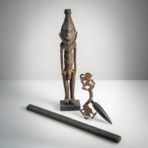 <b>Sepik-Figur und Holzschnitzereien</b> <b>Sepik-Figur und Holzschnitzereien</b>