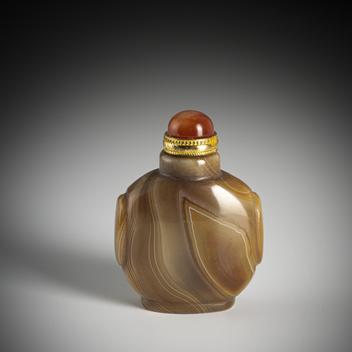 <b>Snuffbottle aus Achat mit vergoldetem Stopper</b> <b>Snuffbottle aus Achat mit vergoldetem Stopper</b>