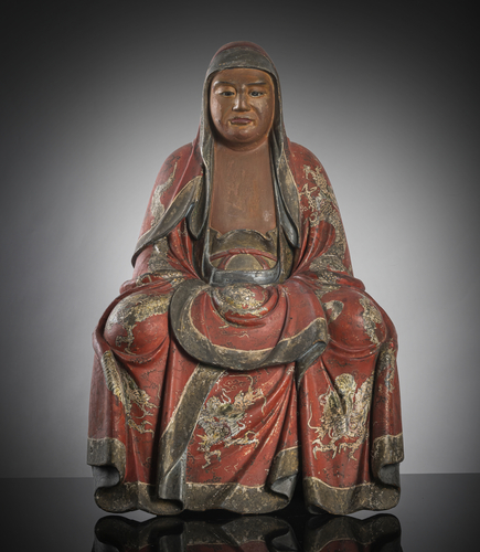 <b>Skulptur des Daruma aus Holz mit polychromer Fassung</b> <b>Skulptur des Daruma aus Holz mit polychromer Fassung</b>